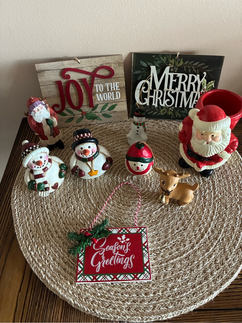 Holiday Christmas Bundle of 10 pieces vintage/classic